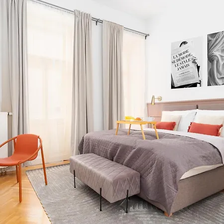 Stru House By Prague Days - Luxurious Apartments Next To National Theatre Exterior photo
