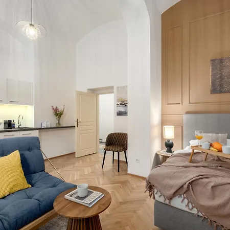 Stru House By Prague Days - Luxurious Apartments Next To National Theatre Exterior photo