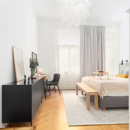 Stru House By Prague Days - Luxurious Apartments Next To National Theatre Exterior photo